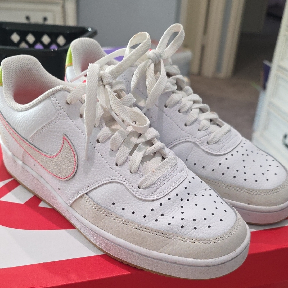 Nike Court Vision Lo Sneakers